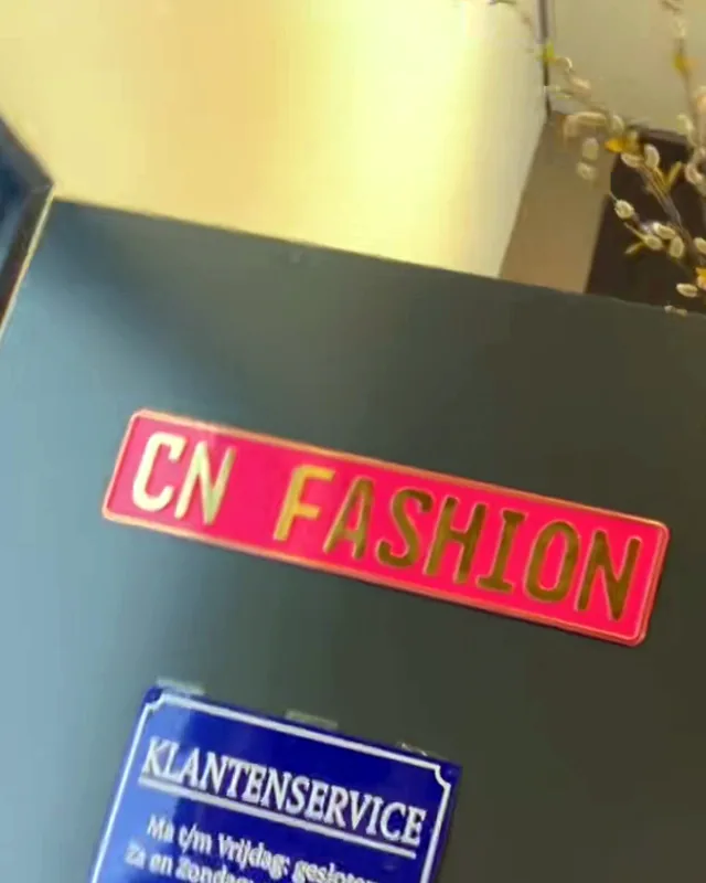 Het CN Fashion-bord in de showroom